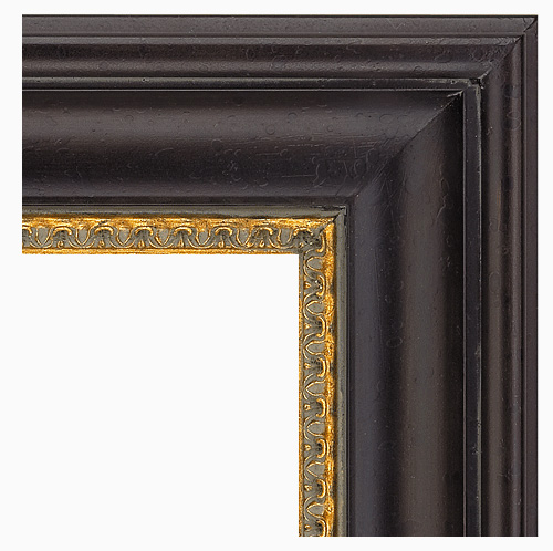 Traditional frame 665