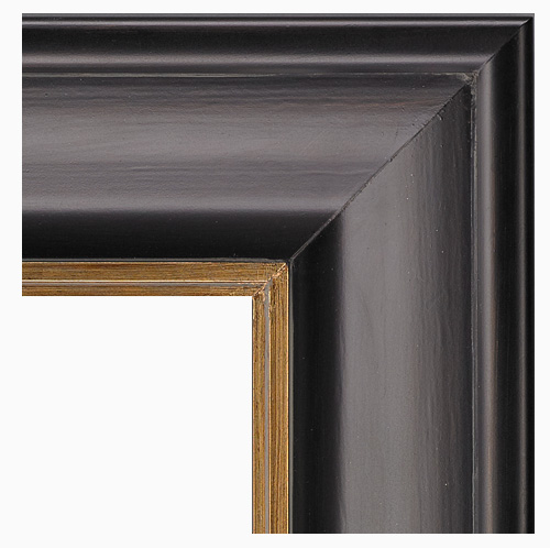 Traditional frame 695
